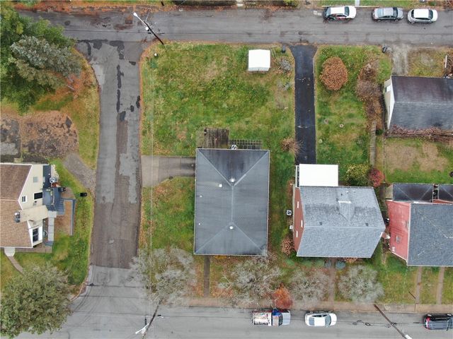 1101 Martin Ave, New Kensington, PA 15068