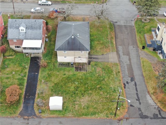 1101 Martin Ave, New Kensington, PA 15068