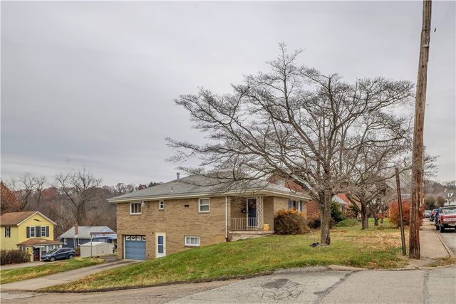 1101 Martin Ave, New Kensington, PA 15068