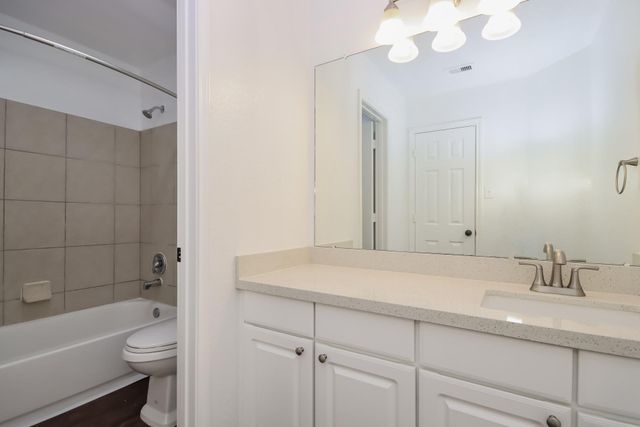 7215 Fox Scene Drive, Humble, TX 77338