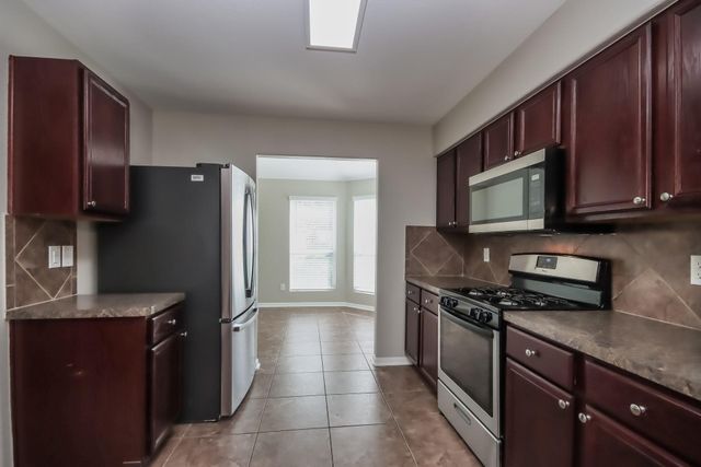 7215 Fox Scene Drive, Humble, TX 77338