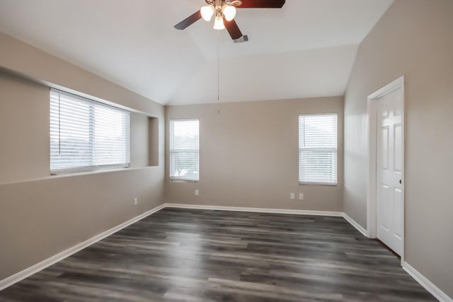 7215 Fox Scene Drive, Humble, TX 77338