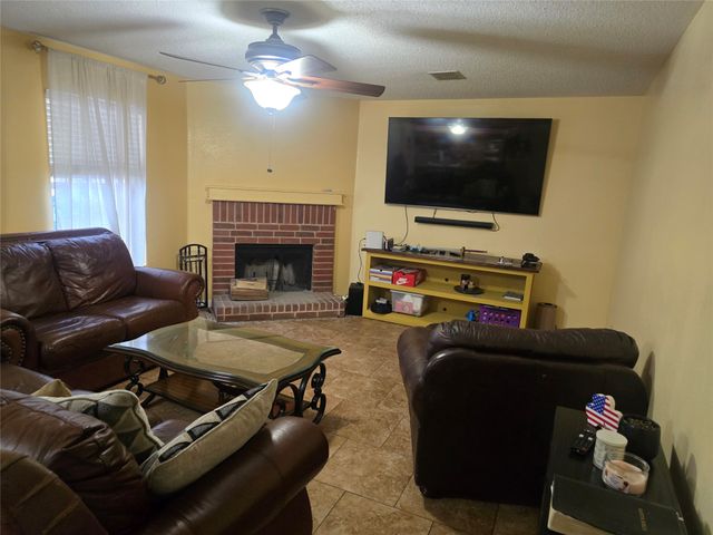 3813 Summer Hill Drive, Balch Springs, TX 75180