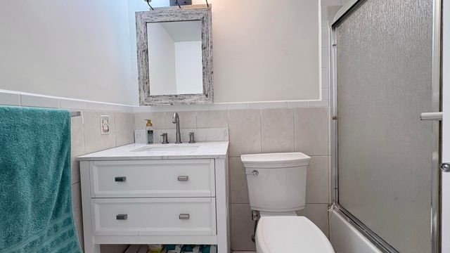200 Horizon W 102, Boynton Beach, FL 33435
