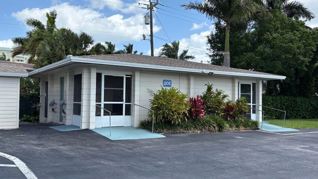 200 Horizon W 102, Boynton Beach, FL 33435