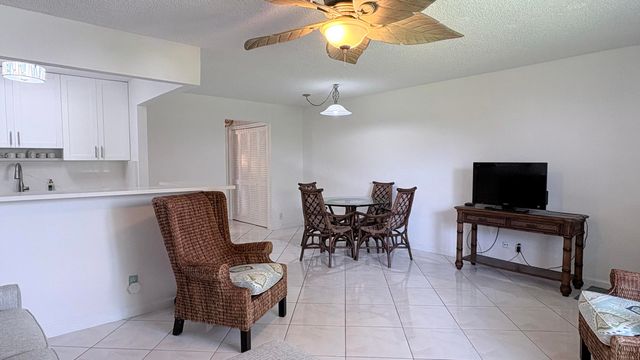 200 Horizon W 102, Boynton Beach, FL 33435