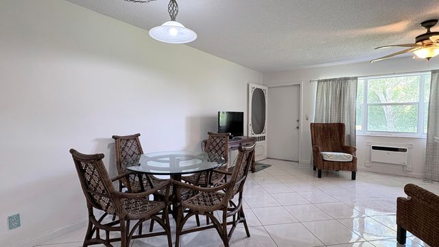 200 Horizon W 102, Boynton Beach, FL 33435