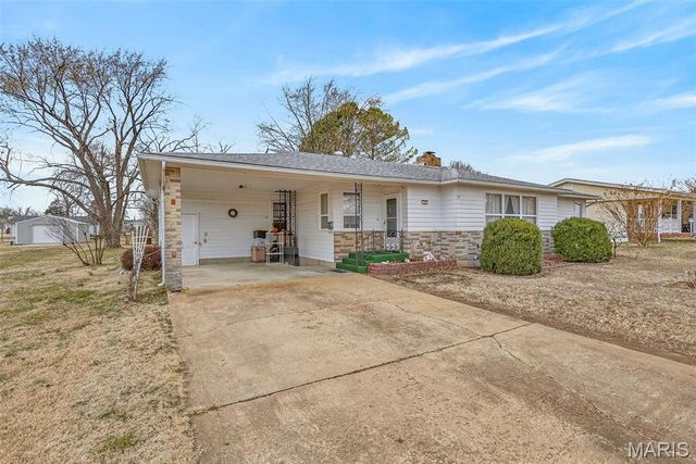 109 S Madison Street, Desloge, MO 63601