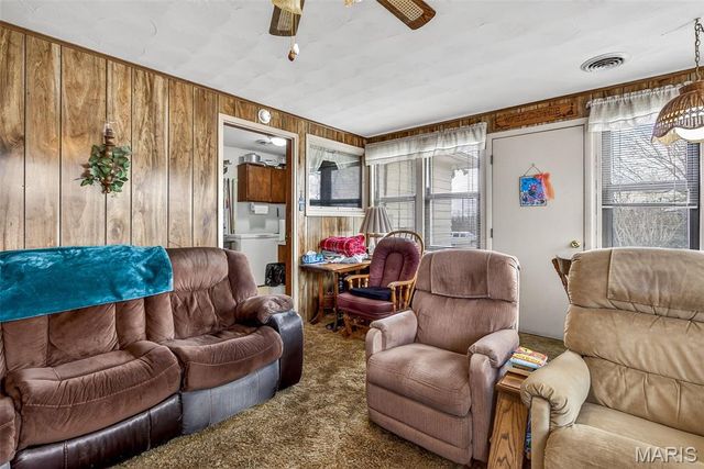 109 S Madison Street, Desloge, MO 63601