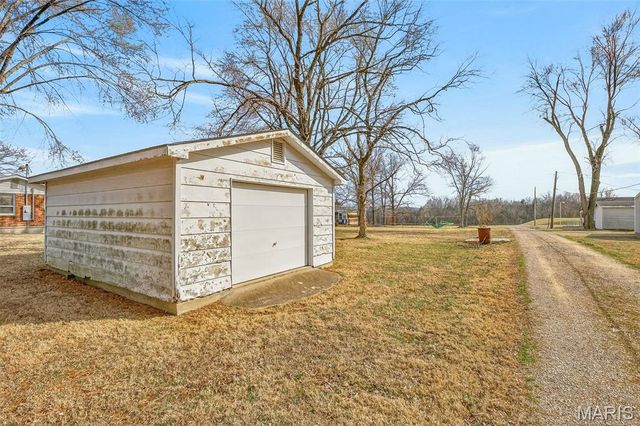 109 S Madison Street, Desloge, MO 63601