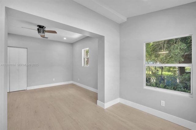 421 NW 59th St, Miami, FL 33127