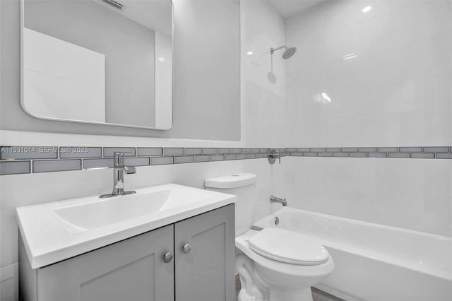 421 NW 59th St, Miami, FL 33127