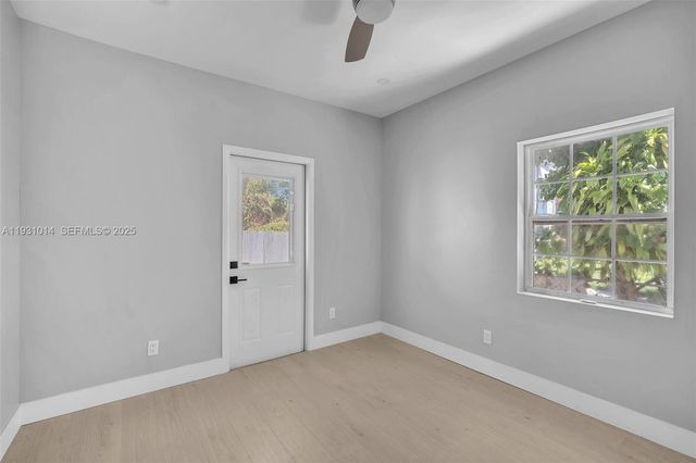 421 NW 59th St, Miami, FL 33127