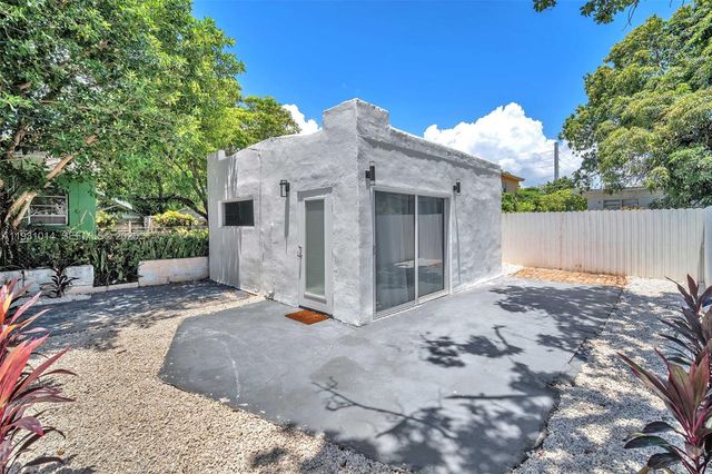 421 NW 59th St, Miami, FL 33127