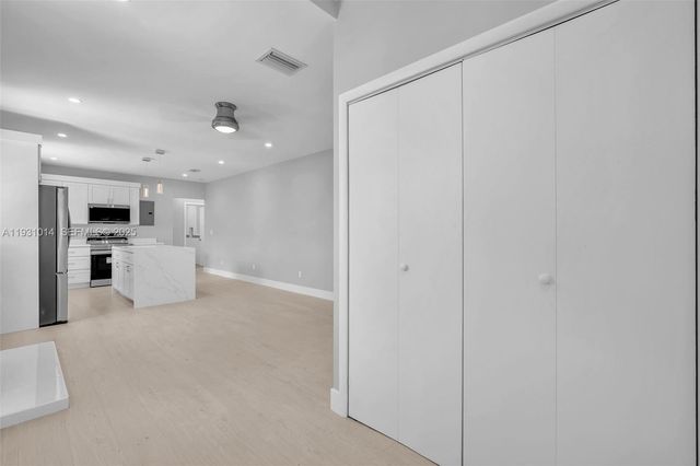 421 NW 59th St, Miami, FL 33127