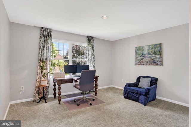 2418 HIGHLAND CIR, Harrisburg, PA 17112