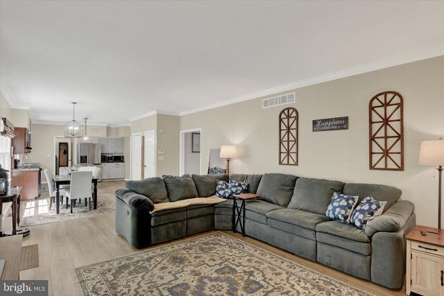 2418 HIGHLAND CIR, Harrisburg, PA 17112