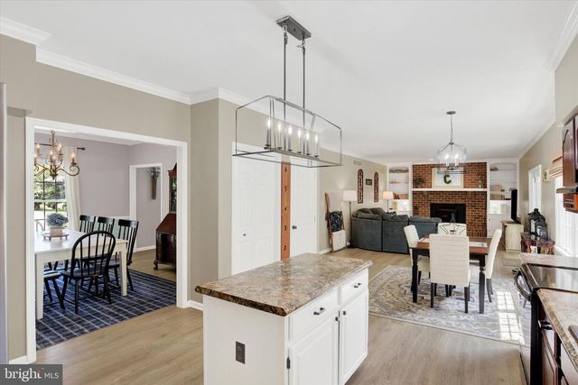 2418 HIGHLAND CIR, Harrisburg, PA 17112