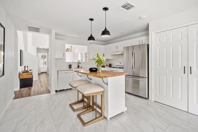 11207 Canterbury Tales LN, Austin, TX 78748