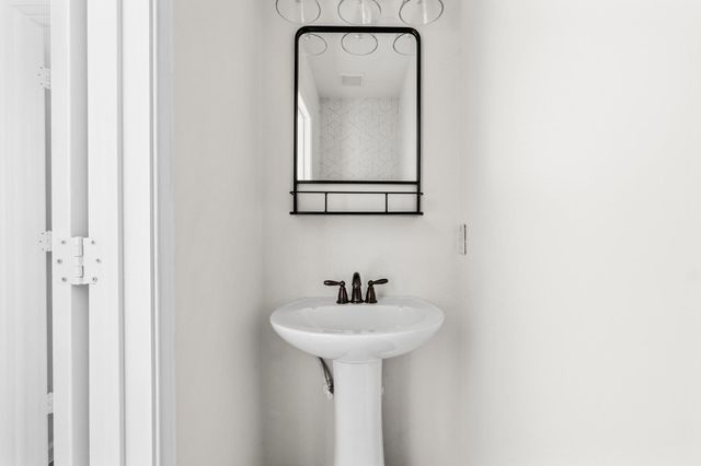 11207 Canterbury Tales LN, Austin, TX 78748