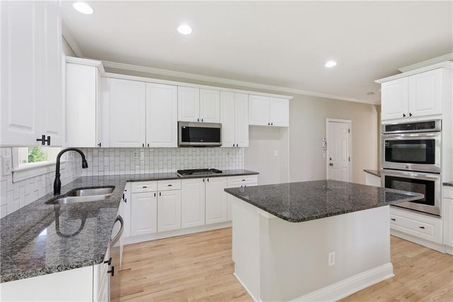 6279 Creekstone Path, Cumming, GA 30041