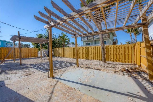 1100 GULF BOULEVARD, Englewood, FL 34223