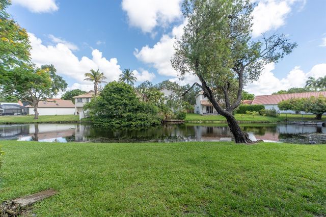 9819 NW 3rd Court 3, Plantation, FL 33324