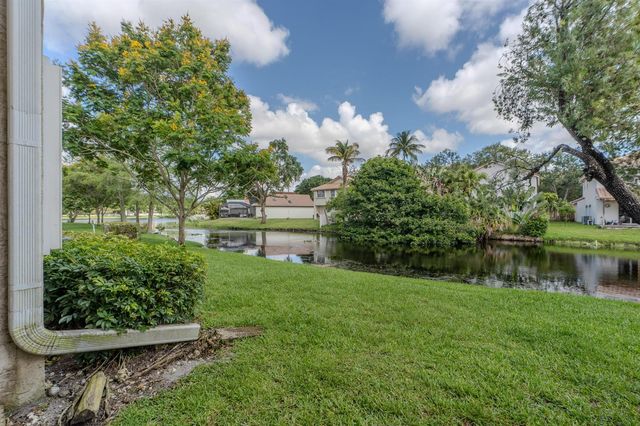 9819 NW 3rd Court 3, Plantation, FL 33324