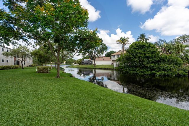 9819 NW 3rd Court 3, Plantation, FL 33324