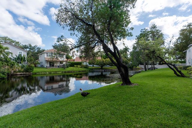 9819 NW 3rd Court 3, Plantation, FL 33324