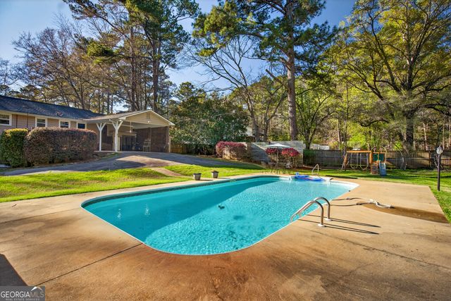 217 Baywood Circle, Lagrange, GA 30240