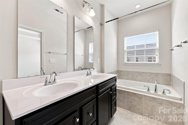 2509 Autumn Olive Lane, Matthews, NC 28104