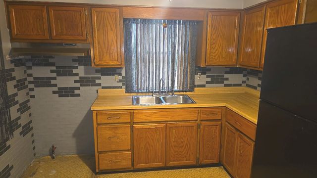 506 E 144th Street, Dolton, IL 60419