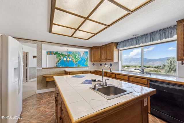 1680 Toni Court, Minden, NV 89423
