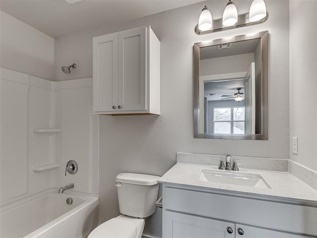 9881 Livingston Road, Edmond, OK 73025