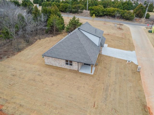 9881 Livingston Road, Edmond, OK 73025