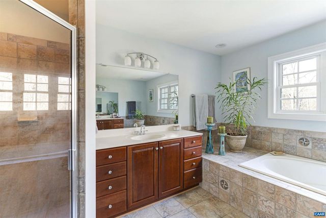 3535 FOXWOOD DR, Barboursville, VA 22923