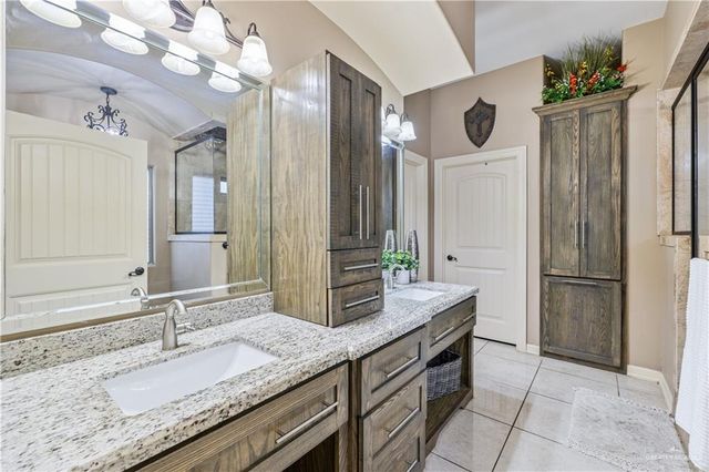 211 River Trail Street, Rio Grande City, TX 78582