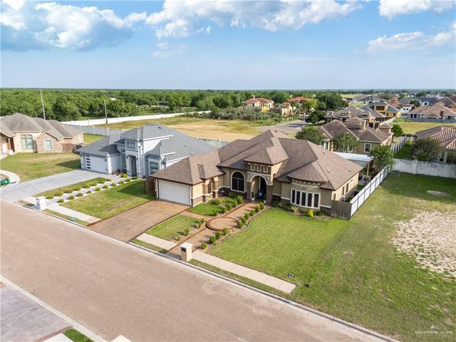 211 River Trail Street, Rio Grande City, TX 78582