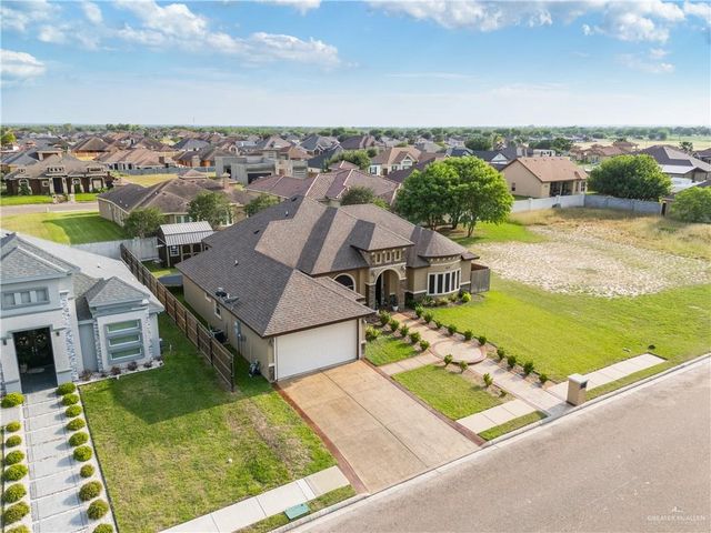 211 River Trail Street, Rio Grande City, TX 78582