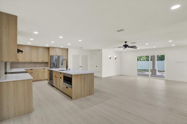 2515 RAGINS LANE, Plant City, FL 33567