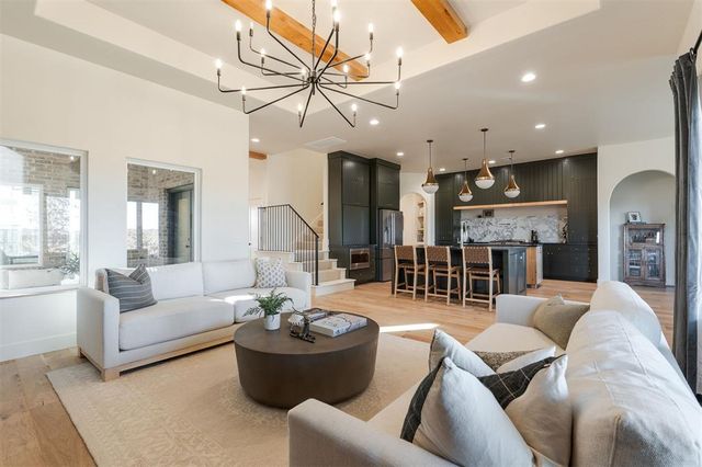 3824 Stone Hill Lane, Edmond, OK 73034