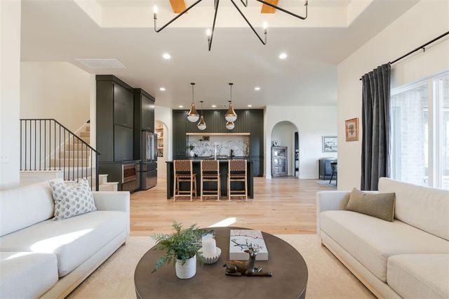 3824 Stone Hill Lane, Edmond, OK 73034