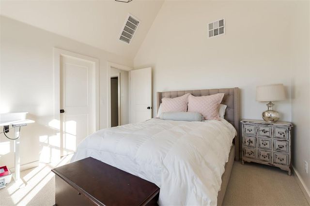 3824 Stone Hill Lane, Edmond, OK 73034