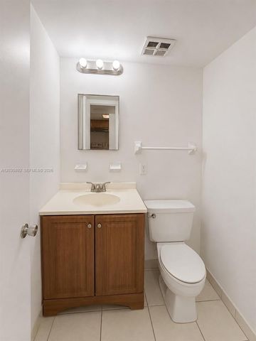 280 S Cypress Road 310, Pompano Beach, FL 33060