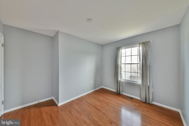 6403 ROLLING HILL DR, North Wales, PA 19454