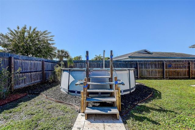 10849 92ND STREET, Seminole, FL 33777