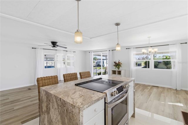 203 48TH AVENUE DRIVE W, Bradenton, FL 34207