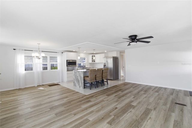 203 48TH AVENUE DRIVE W, Bradenton, FL 34207