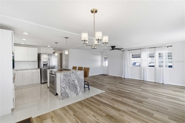 203 48TH AVENUE DRIVE W, Bradenton, FL 34207